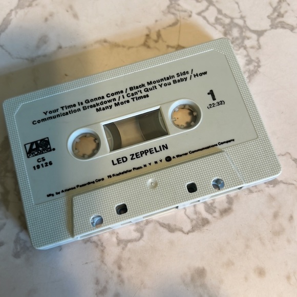 Led Zeppelin cassette tapes lot of 2 vintage tapes - Picture 7 of 16